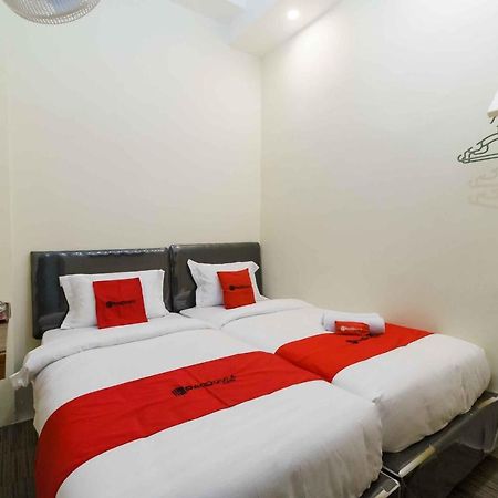 Hotel Reddoorz Syariah Near Lubang Jepang Bukittinggi Exterior foto